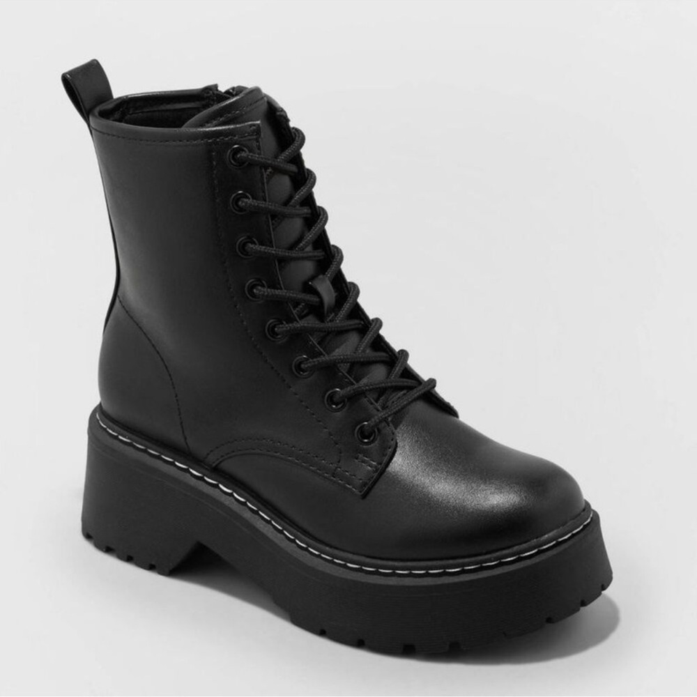 NWOT Black Lace-Up Platform Boots